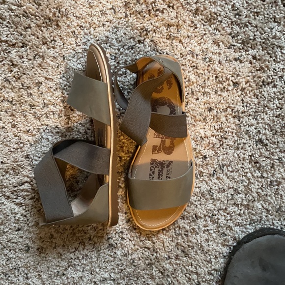 Sorel Ella sandal - Picture 2 of 3